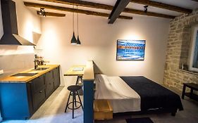 Studio Bluestone